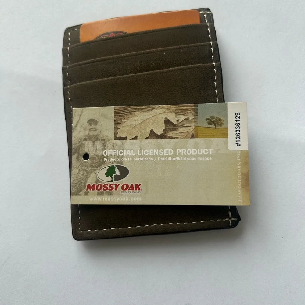 Nocona Men’s Mossy Oak Outdoor Camo Magnetic Money Clip Leather Wallet. NEW